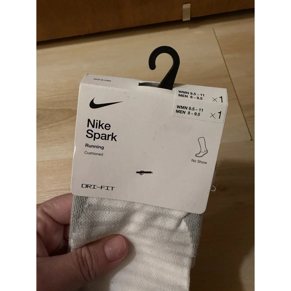 NWT Nike Unisex Spark Cushioned No Show Run Socks White M 8-9.5, W 9.5-11 New